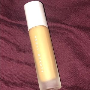 💄Fenty foundation💄